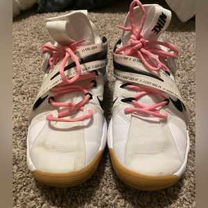 Nike hyperset volleyball shoes women’s size 9